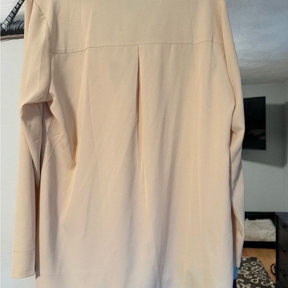 Long sleeve cream color zip dressy top turned XL - Picture 4 of 5